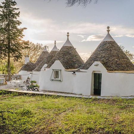 Ad Un Passo Da Cisternino - Trulli Con Foresta, Bici E Barbecue Zewnętrze zdjęcie