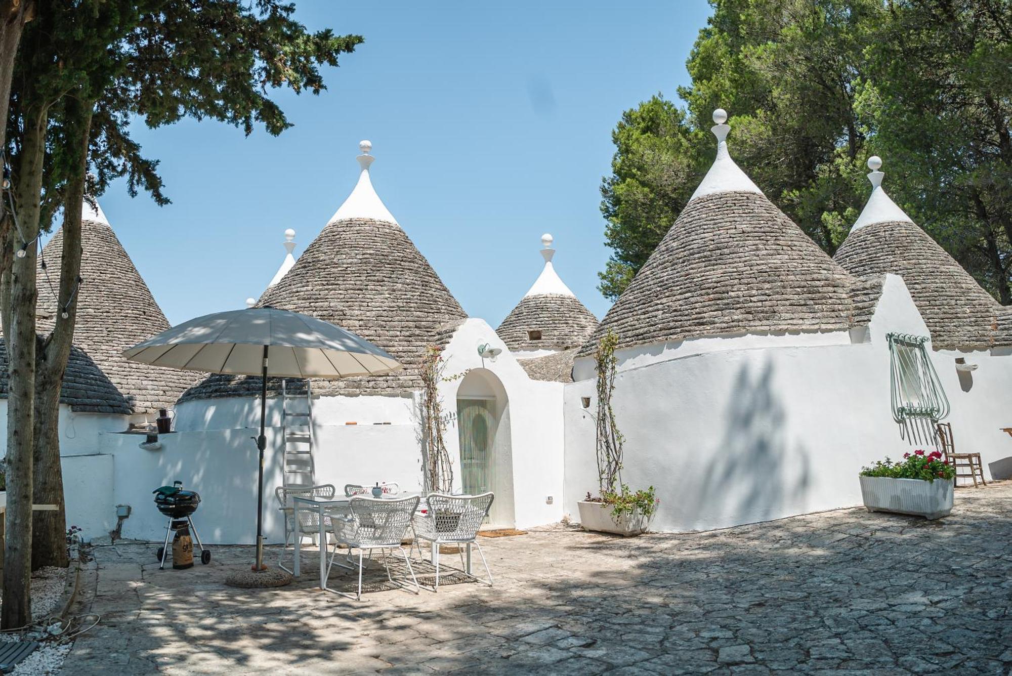 Ad Un Passo Da Cisternino - Trulli Con Foresta, Bici E Barbecue Zewnętrze zdjęcie